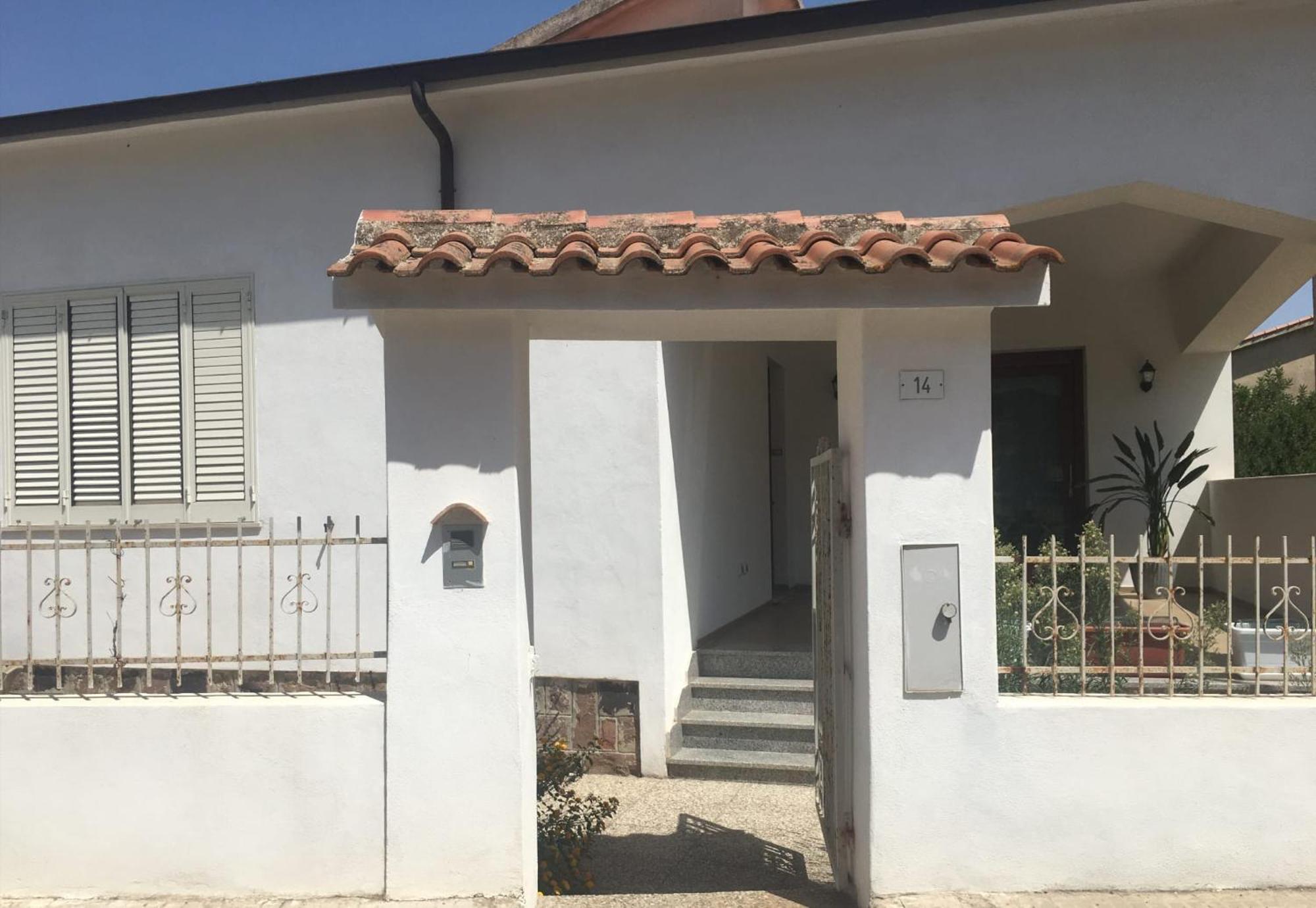 Bed and Breakfast A Casa Di Zia Oschiri Экстерьер фото