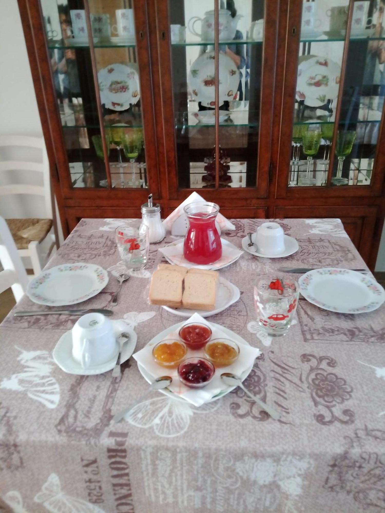 Bed and Breakfast A Casa Di Zia Oschiri Экстерьер фото